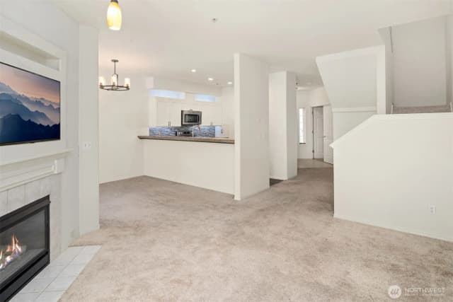 Property photo for 12113 Ne 172nd Place #j202, Bothell photo 3