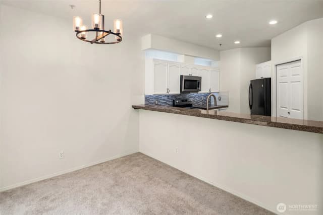 Property photo for 12113 Ne 172nd Place #j202, Bothell photo 4