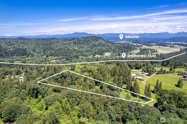 Property photo for 18901 Welch Road, Snohomish photo 3