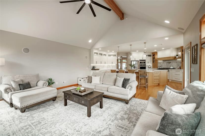 Property photo for 7969 Rodeo Drive, Lynden photo 14