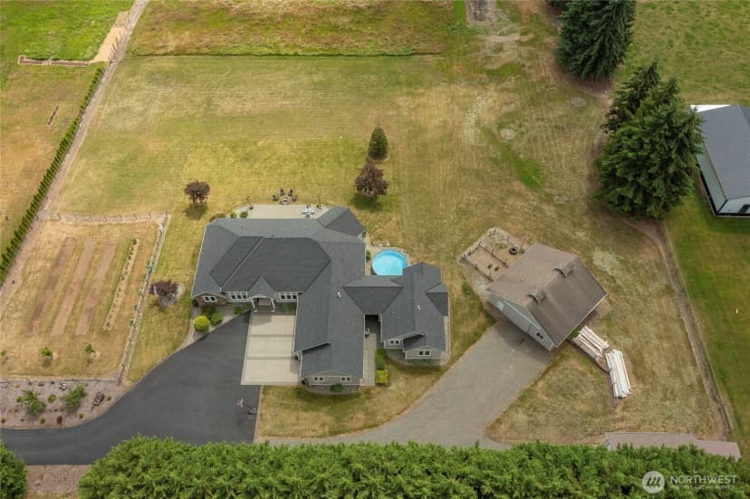Property photo for 7969 Rodeo Drive, Lynden photo 40
