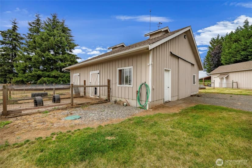 Property photo for 7969 Rodeo Drive, Lynden photo 38