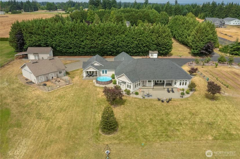 Property photo for 7969 Rodeo Drive, Lynden photo 3