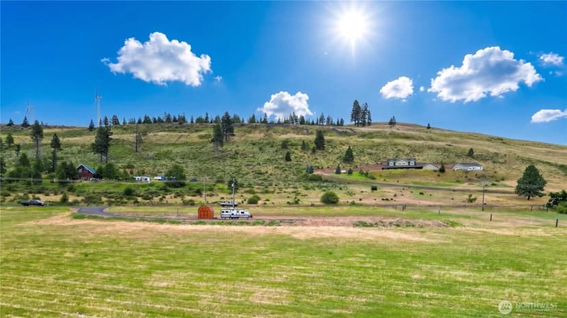 Property photo for 1541 Bettas Road, Cle Elum photo 5