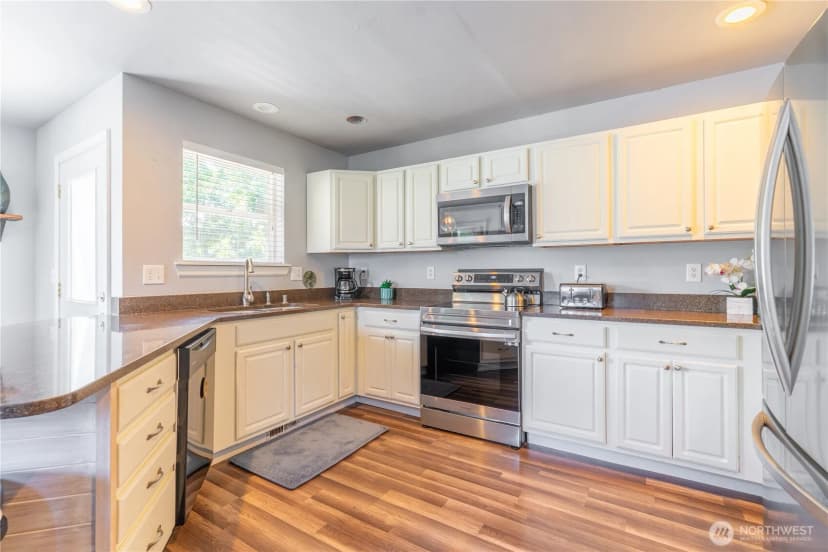 Property photo for 10906 181st Avenue Pl E, Bonney Lake photo 8