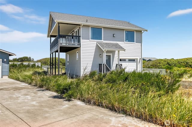 Property photo for 1054 Cedar Crest Court Sw, Ocean Shores photo 2