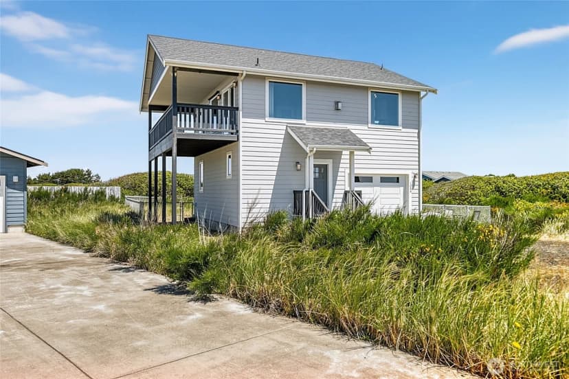 Property photo for 1054 Cedar Crest Court Sw, Ocean Shores photo 2