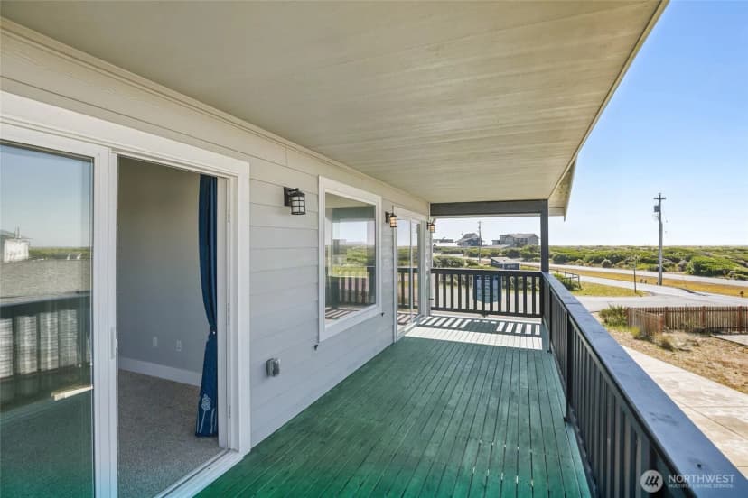 Property photo for 1054 Cedar Crest Court Sw, Ocean Shores photo 22