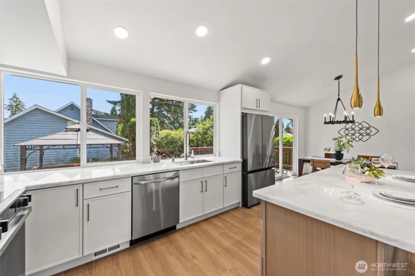 Property photo for 4303 Ne 24th Street, Renton photo 9