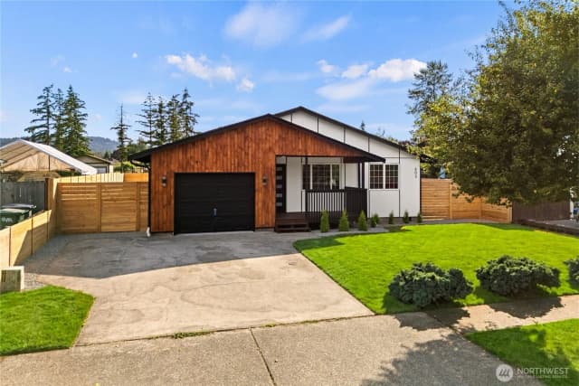 Property photo for 603 Washington Avenue Se, Orting photo 5