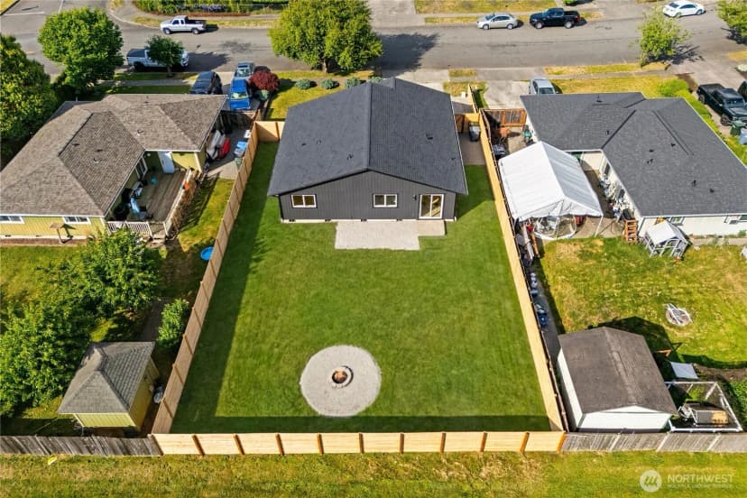 Property photo for 603 Washington Avenue Se, Orting photo 7