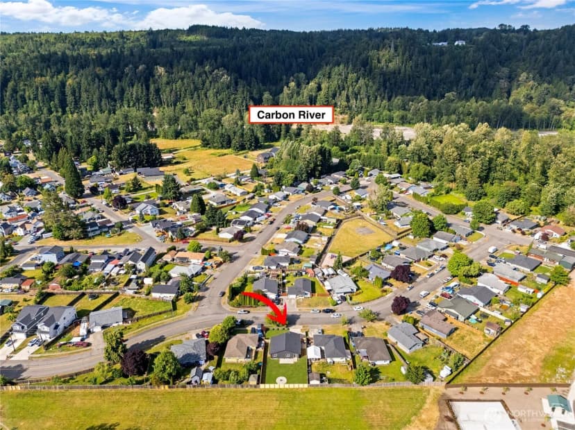 Property photo for 603 Washington Avenue Se, Orting photo 9