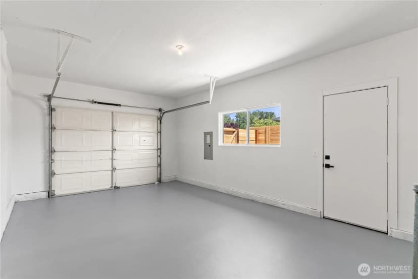 Property photo for 603 Washington Avenue Se, Orting photo 36