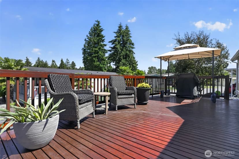 Property photo for 2101 S 324th Street, Federal Way photo 2