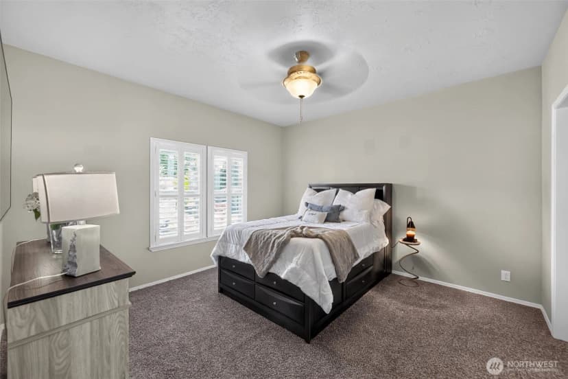 Property photo for 2101 S 324th Street, Federal Way photo 9