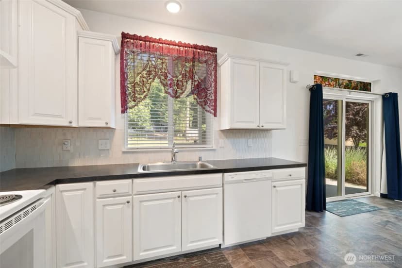 Property photo for 70 E Dabob Road, Shelton photo 13