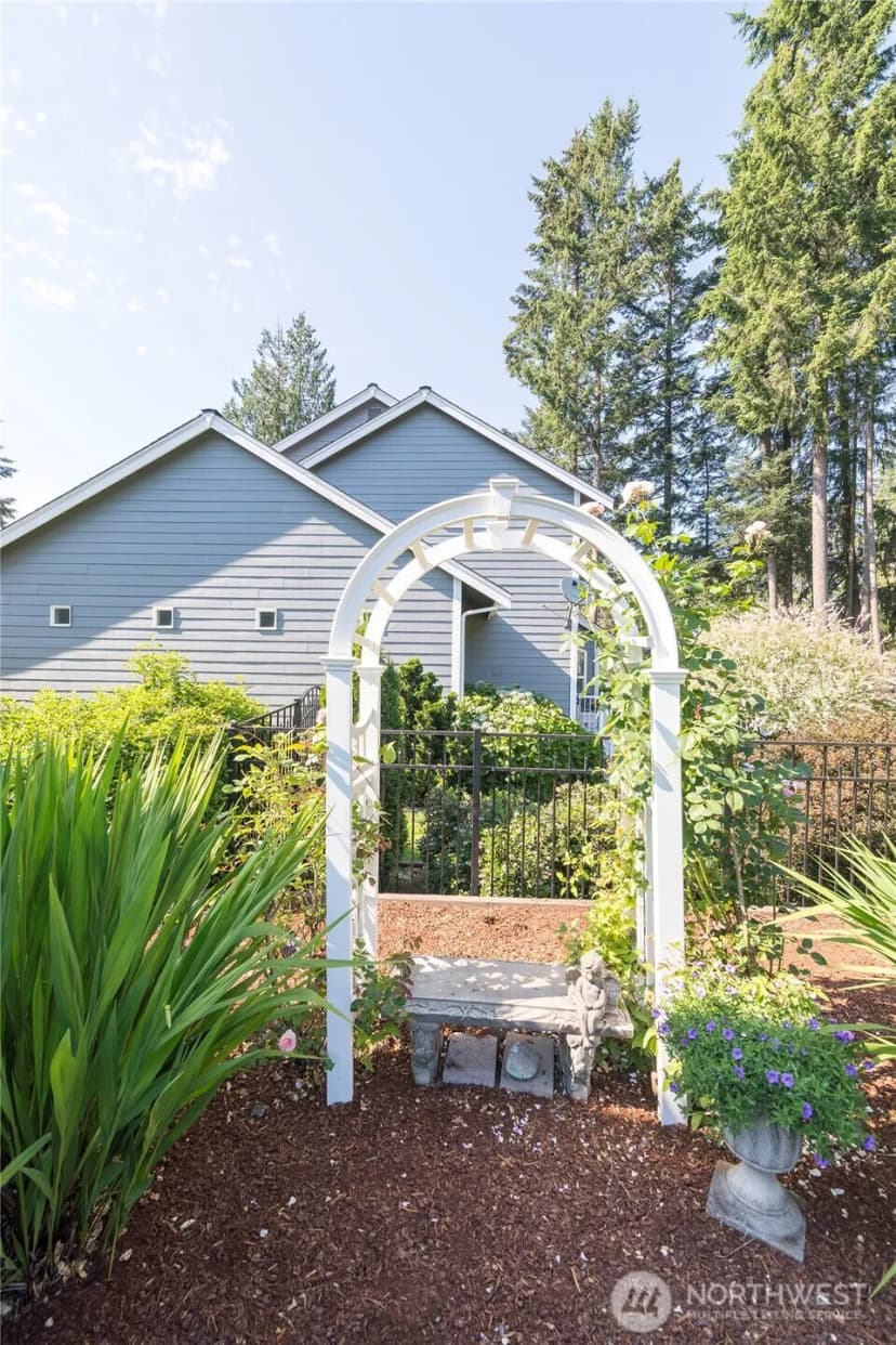 Property photo for 24412 214th Avenue Se, Maple Valley photo 28