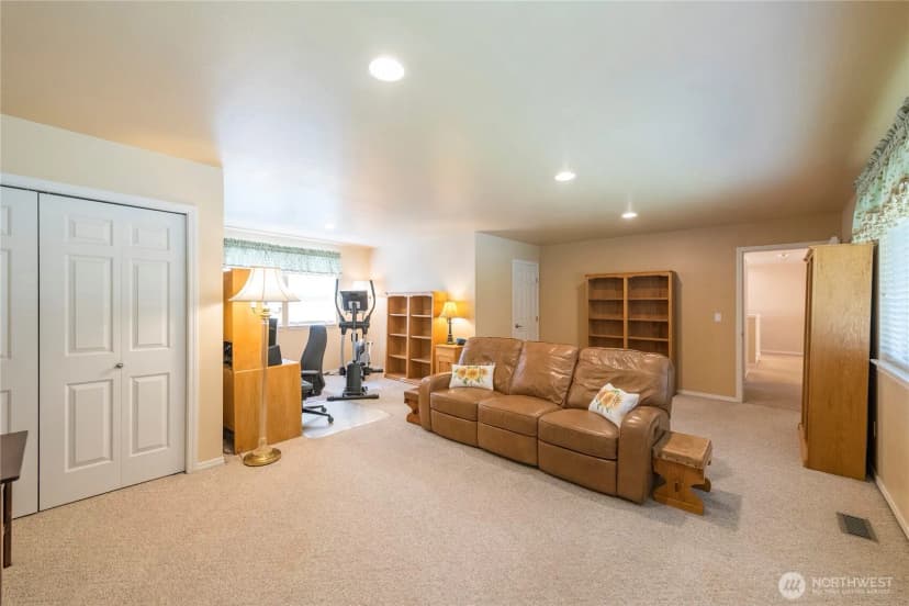 Property photo for 24412 214th Avenue Se, Maple Valley photo 26