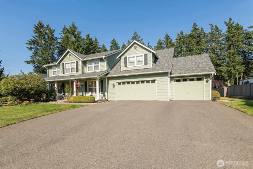 Property photo for 24412 214th Avenue Se, Maple Valley photo 2