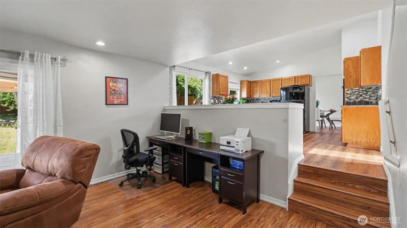 Property photo for 15532 156th Court Se, Renton photo 11