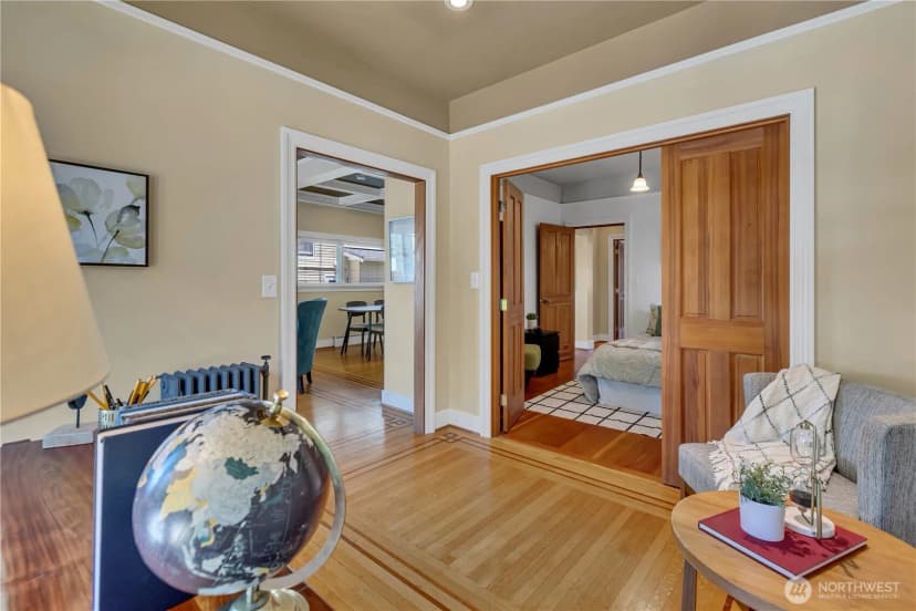 Property photo for 2204 3rd Avenue W, Seattle photo 15