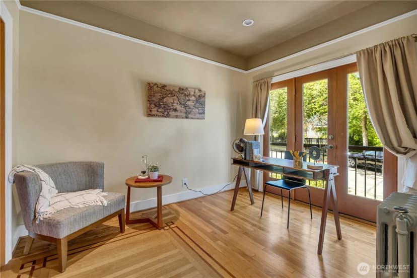 Property photo for 2204 3rd Avenue W, Seattle photo 14
