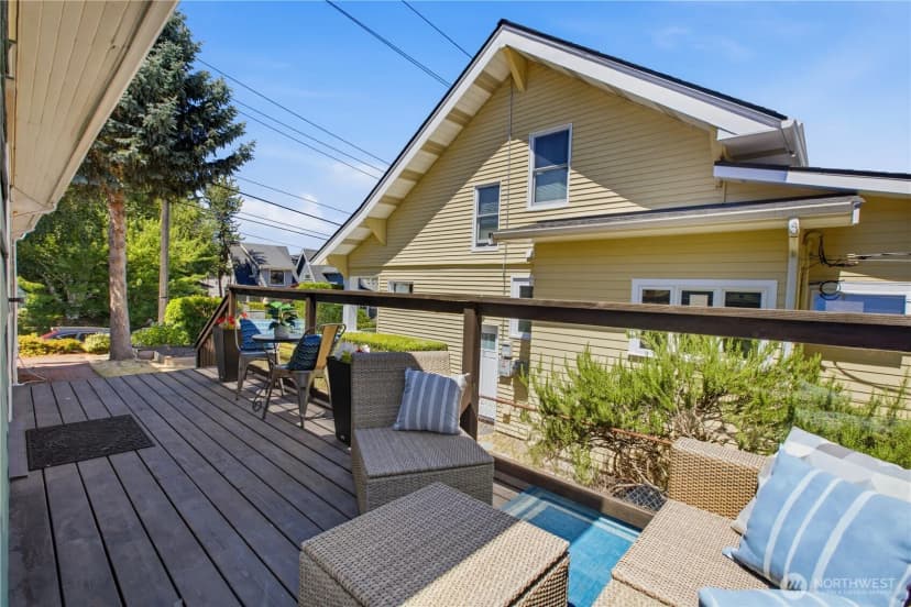 Property photo for 2204 3rd Avenue W, Seattle photo 27
