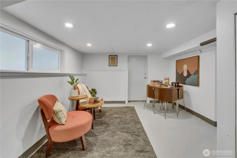 Property photo for 2204 3rd Avenue W, Seattle photo 18