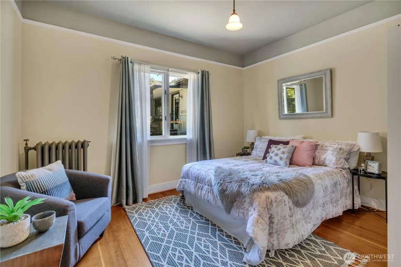 Property photo for 2204 3rd Avenue W, Seattle photo 10