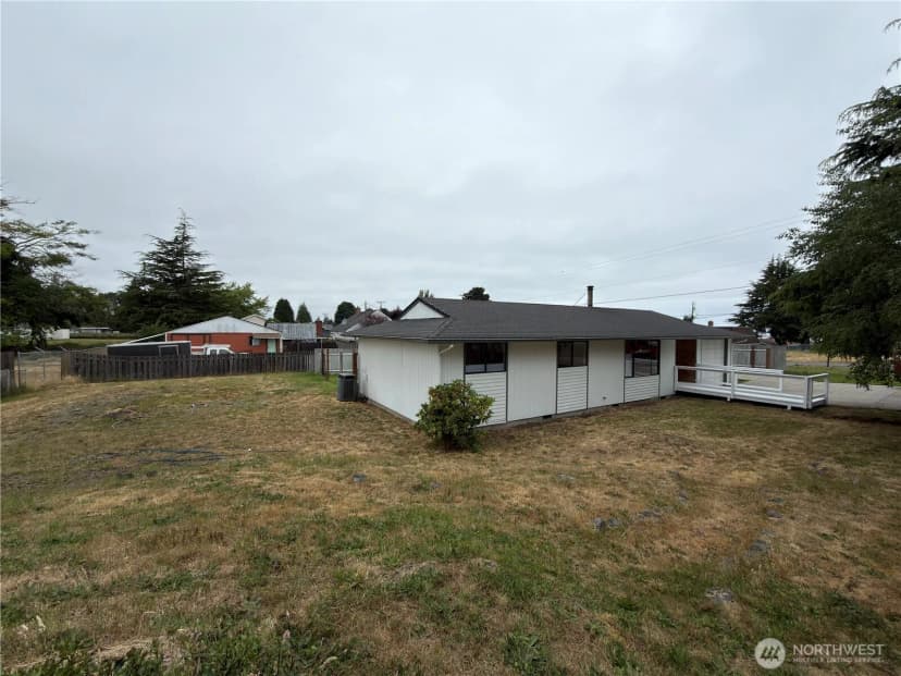 Property photo for 826 N Beech Street, Port Angeles photo 2