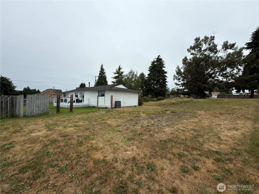 Property photo for 826 N Beech Street, Port Angeles photo 26