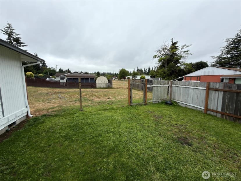 Property photo for 826 N Beech Street, Port Angeles photo 23