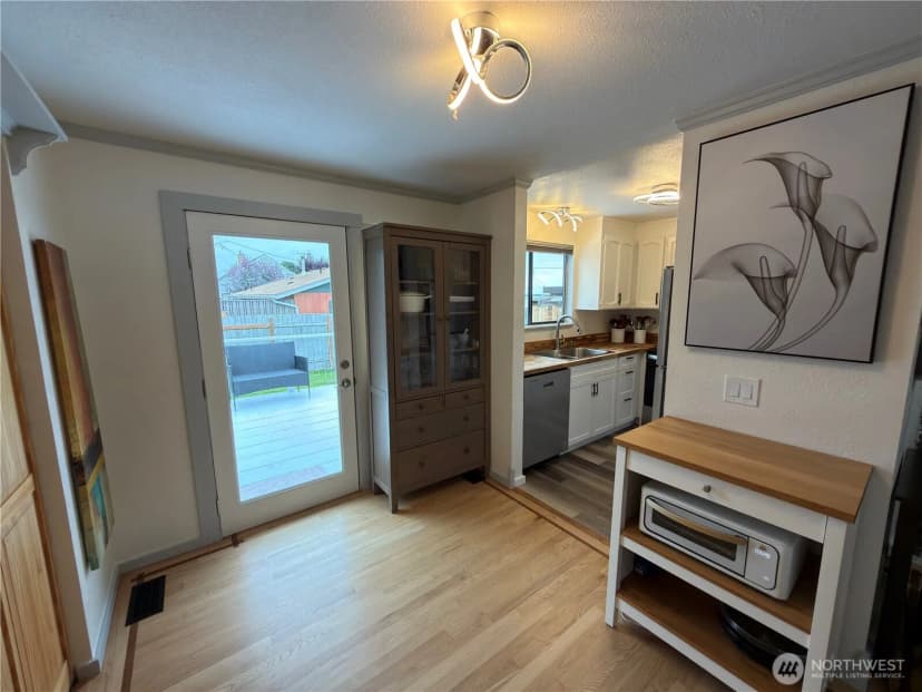 Property photo for 826 N Beech Street, Port Angeles photo 11