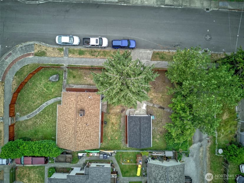 Property photo for 13504 35th Avenue S, Tukwila photo 22