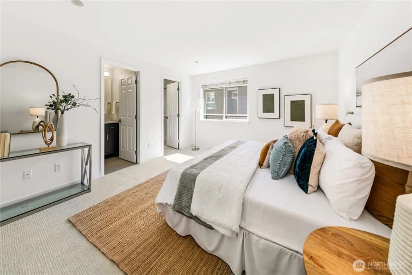 Property photo for 1426 18th Avenue #a, Seattle photo 17