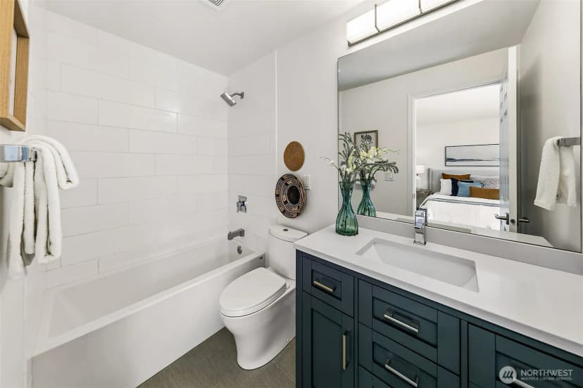 Property photo for 1426 18th Avenue #a, Seattle photo 19
