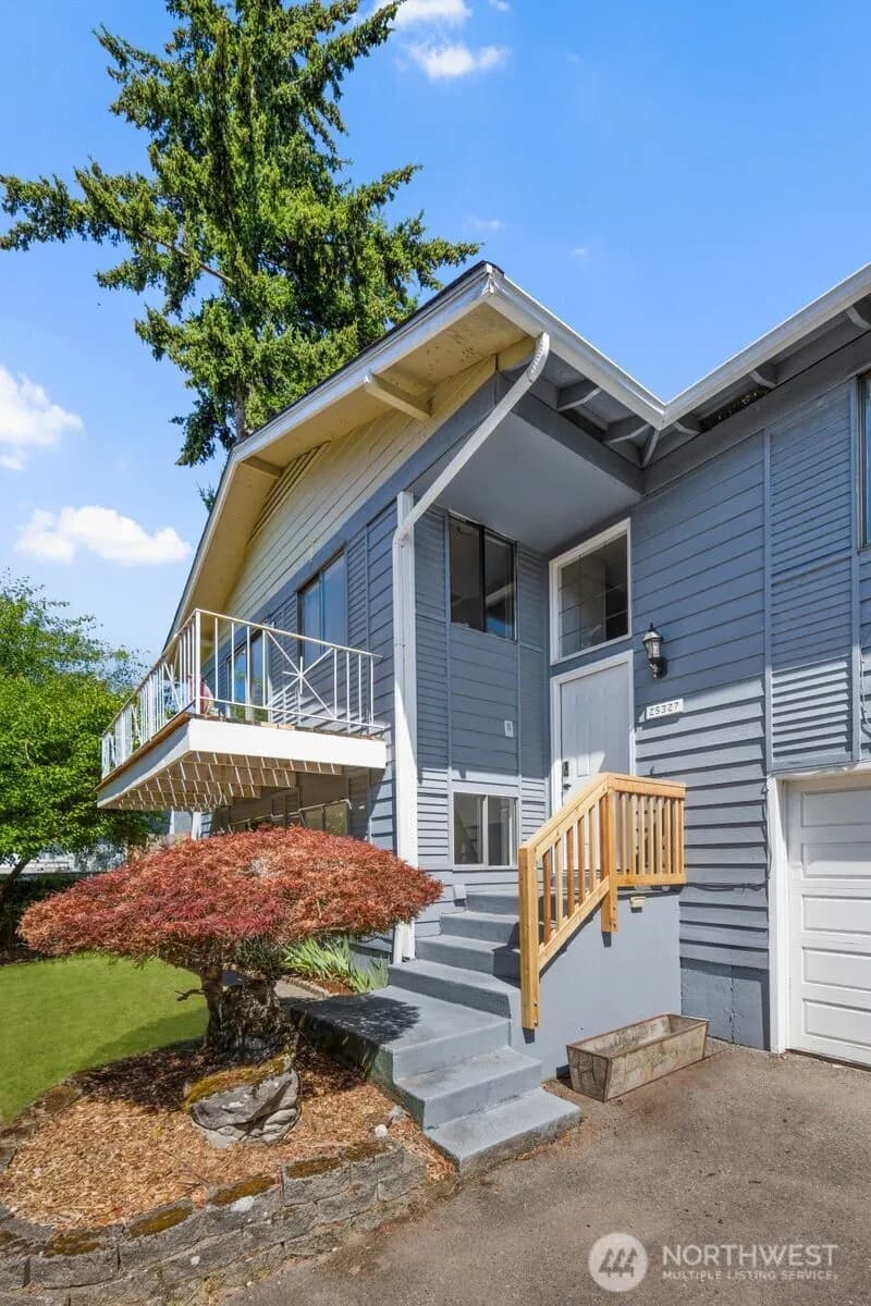 Property photo for 25327 33rd Place S, Kent photo 3