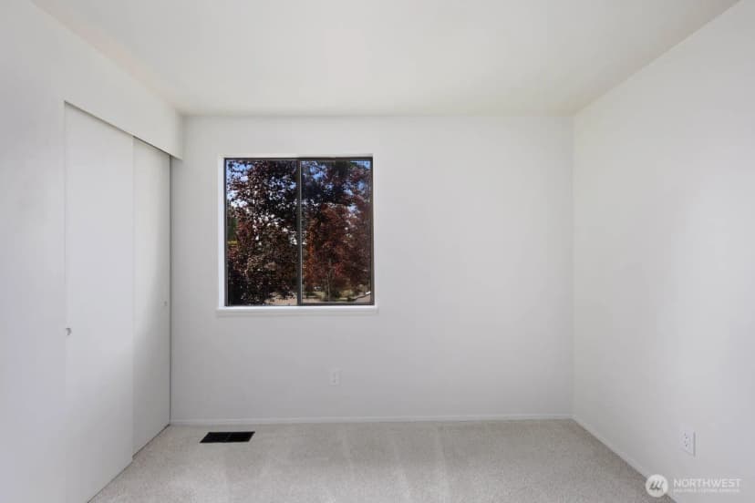 Property photo for 25327 33rd Place S, Kent photo 16