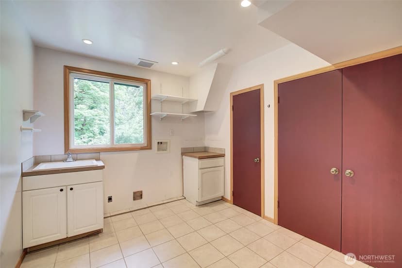 Property photo for 11546 84th Avenue Ne, Kirkland photo 33