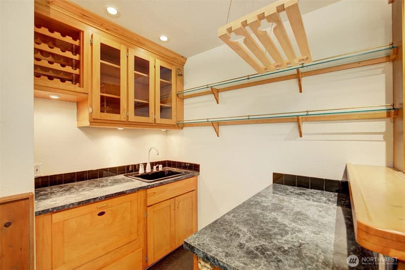 Property photo for 11546 84th Avenue Ne, Kirkland photo 28