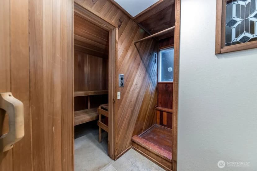 Property photo for 12705 Se 74th Street, Newcastle photo 27