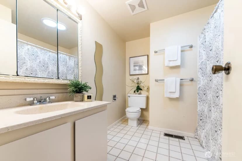 Property photo for 12705 Se 74th Street, Newcastle photo 11