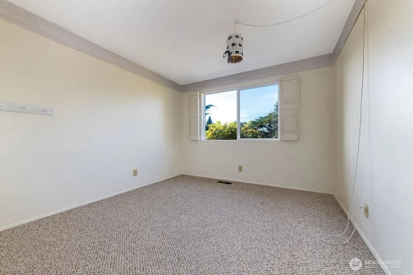 Property photo for 12705 Se 74th Street, Newcastle photo 16