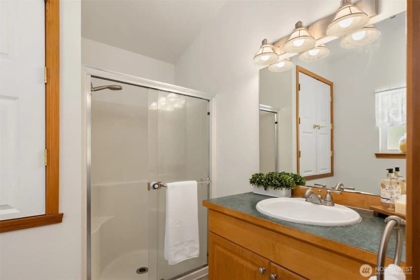 Property photo for 17725 Baywatch Court Ne, Poulsbo photo 18