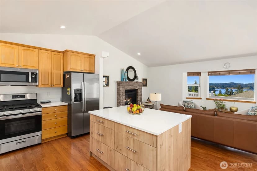 Property photo for 17725 Baywatch Court Ne, Poulsbo photo 16