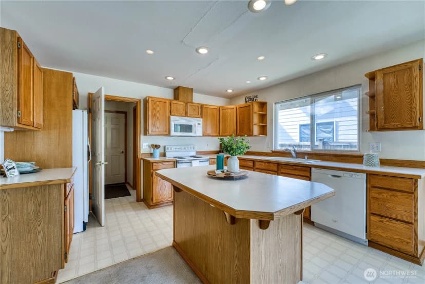 Property photo for 20106 Bue Rund Lane Ne, Poulsbo photo 3
