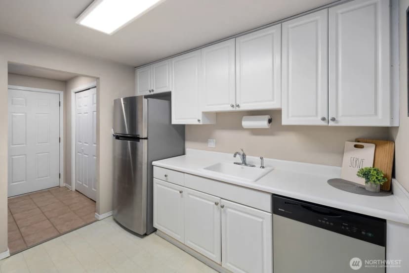 Property photo for 9494 Redmond Woodinville Road Ne #b102, Redmond photo 14