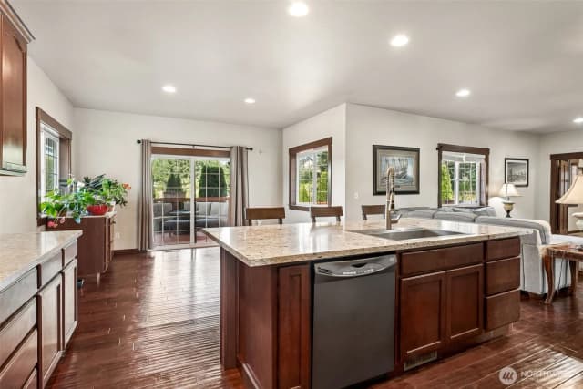 Property photo for 13903 Solberg Road Se, Yelm photo 5