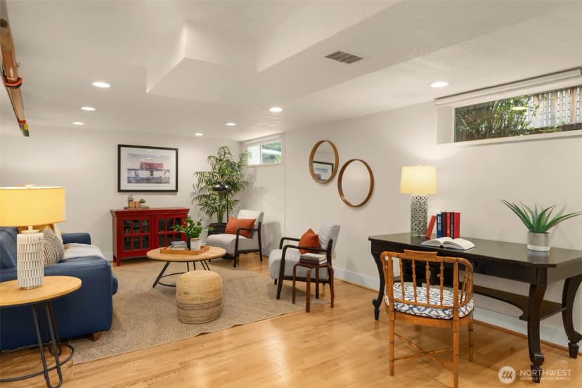 Property photo for 2729 38th Avenue Sw, Seattle photo 25