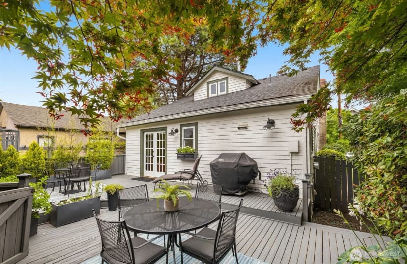 Property photo for 2729 38th Avenue Sw, Seattle photo 11